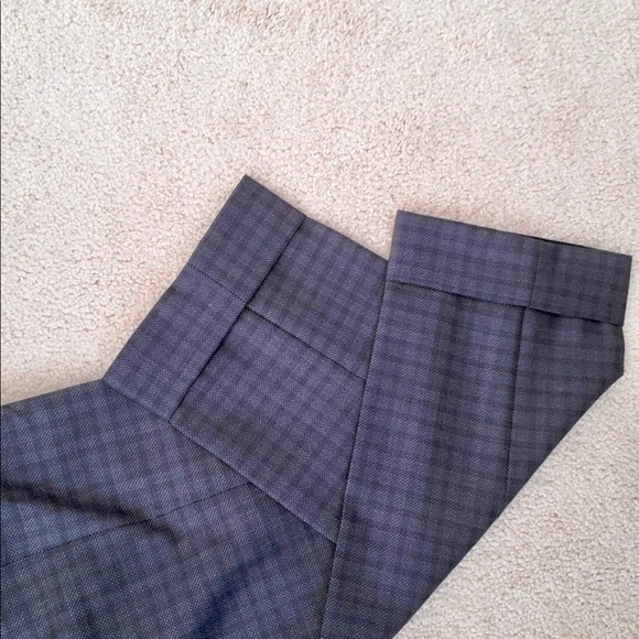 TOM FORD SUIT - Picture 7 of 12